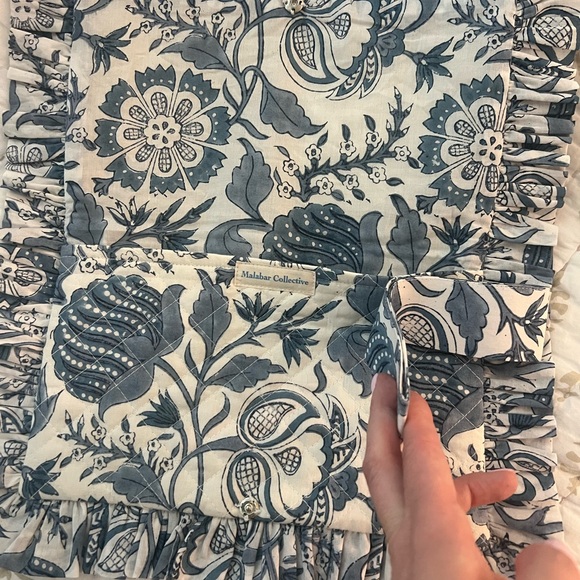 Floral Ruffle Clutch - Picture 2 of 3